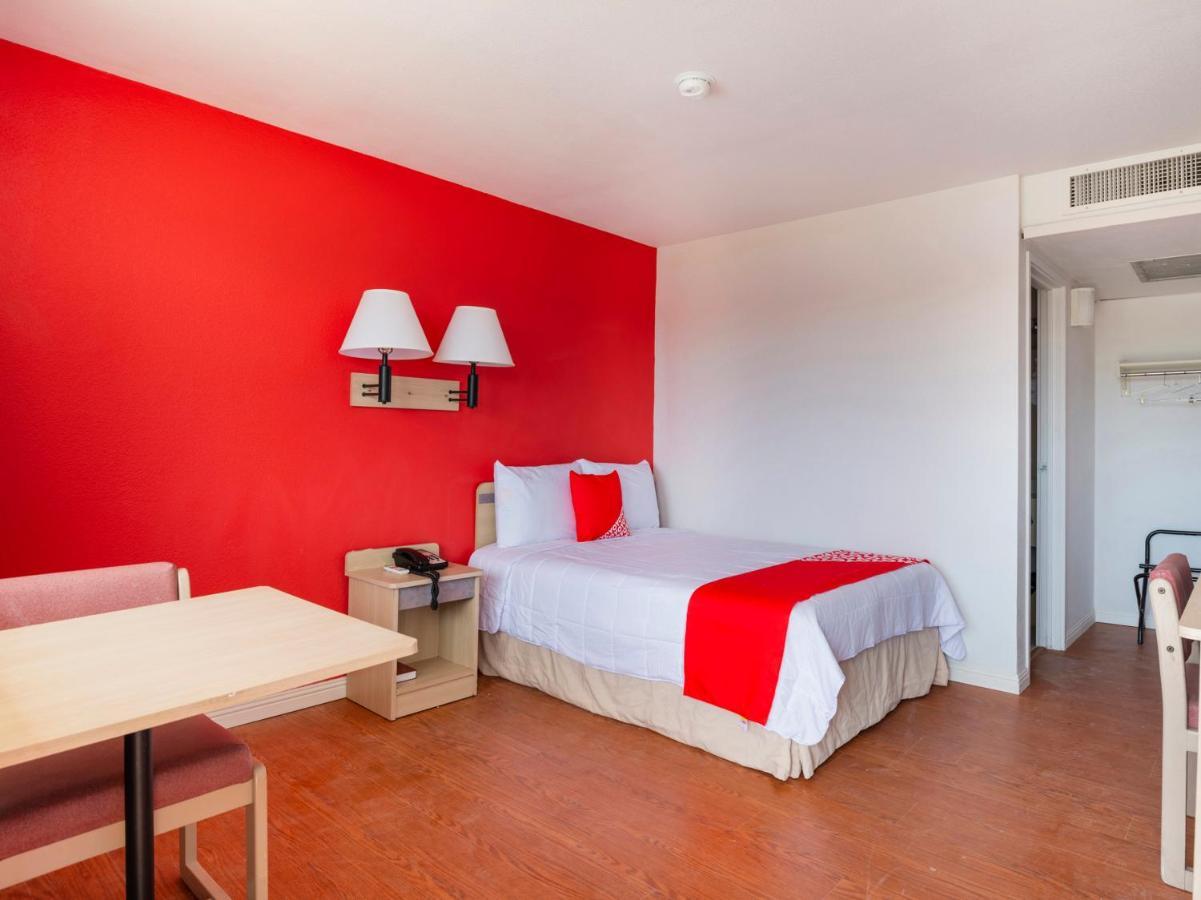 Oyo Hotel Willcox Kültér fotó
